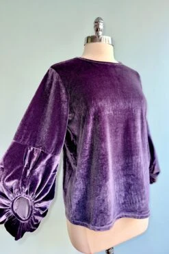 Purple Velvet Balloon Sleeve Top By Compania Fantastica 4 Purple Velvet Balloon Sleeve Top By Compania Fantastica -MODERN MILLIE Shop 81FD943A C7CC 4568 87C5 1345371DEE06