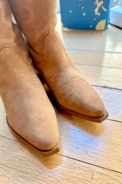 Tan Suede Racketeer Cowboy Boots By Chelsea Crew -MODERN MILLIE Shop 82A48E0C CE0E 43BE BD93 2E054C8C605A