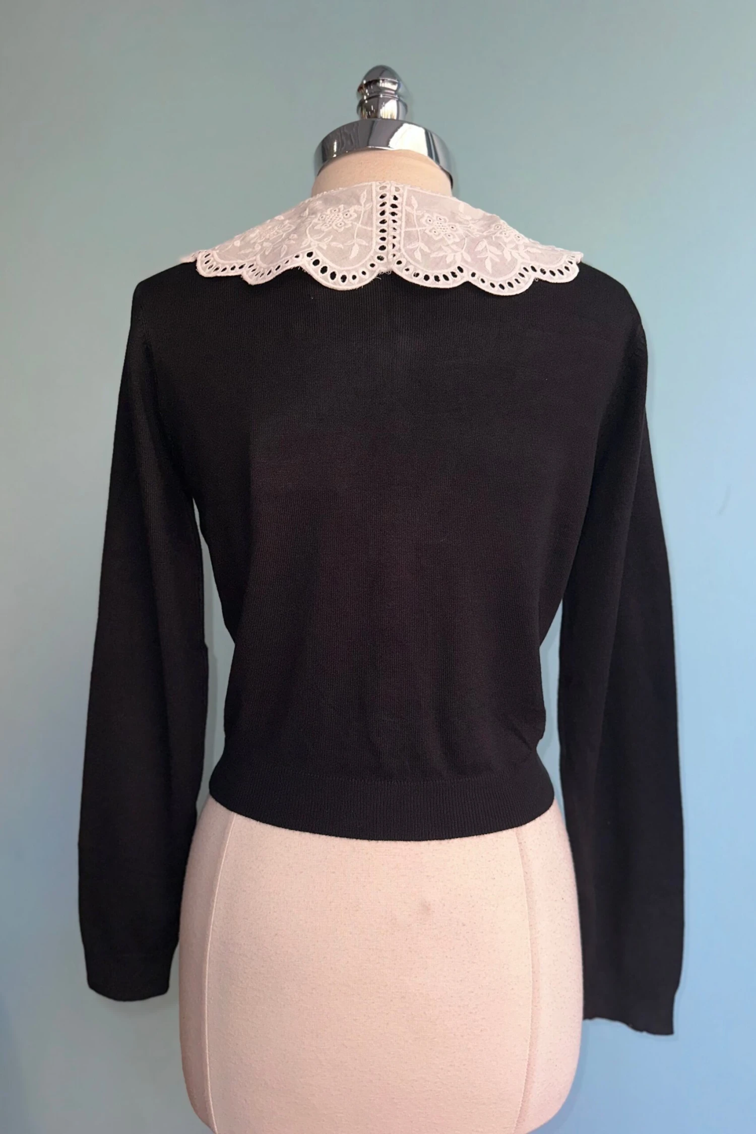 Polly Doily Collar Cardigan in Black by Banned Polly Doily Collar Cardigan In Black By Banned -MODERN MILLIE Shop 8699442D 9BA0 463D 8773 51283076998C scaled