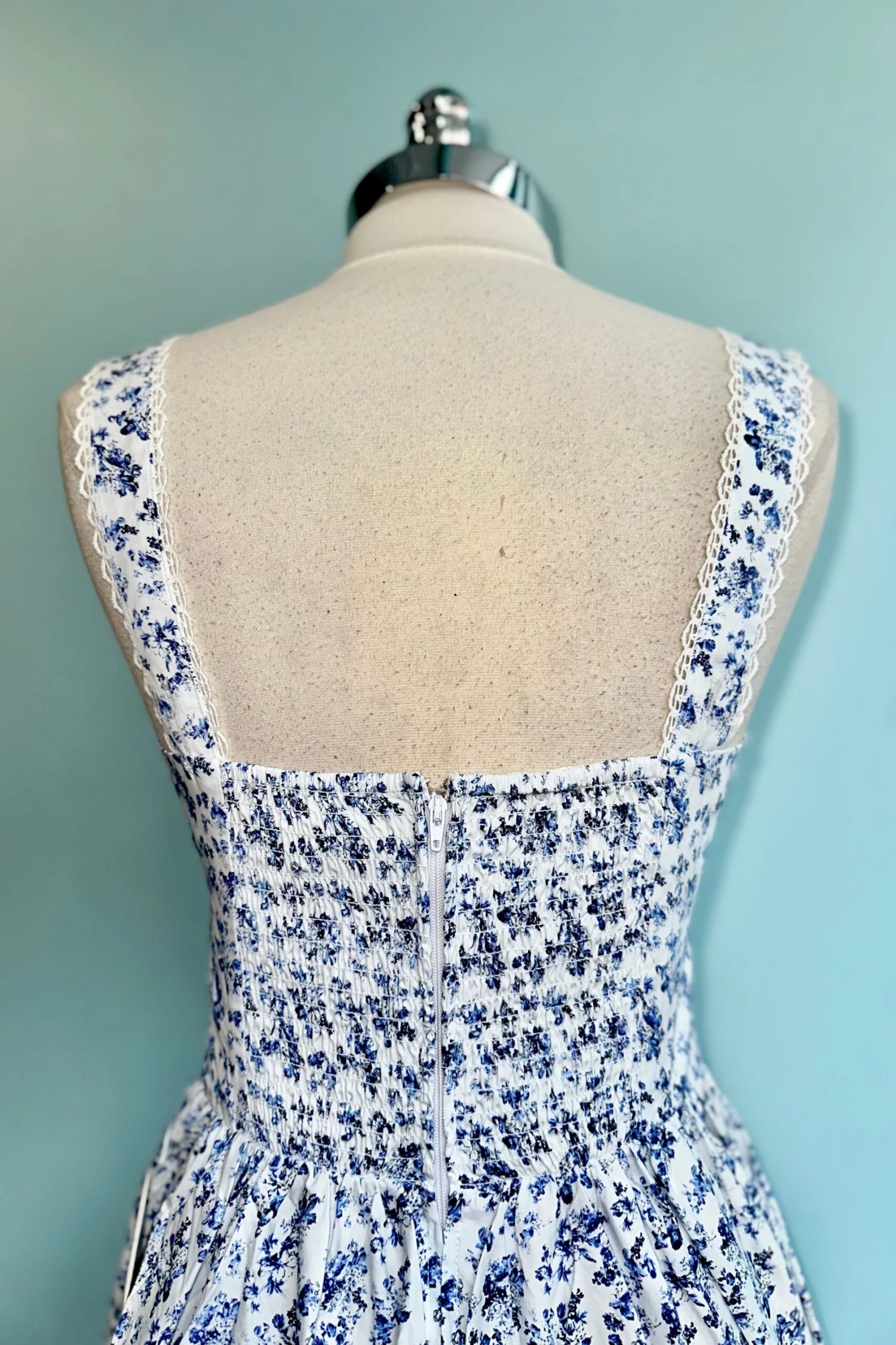 Blue Floral Bryson Midi Dress by Timeless London Blue Floral Bryson Midi Dress By Timeless London -MODERN MILLIE Shop 88CA6CCD DF52 4356 A362 49E311FDD106 scaled