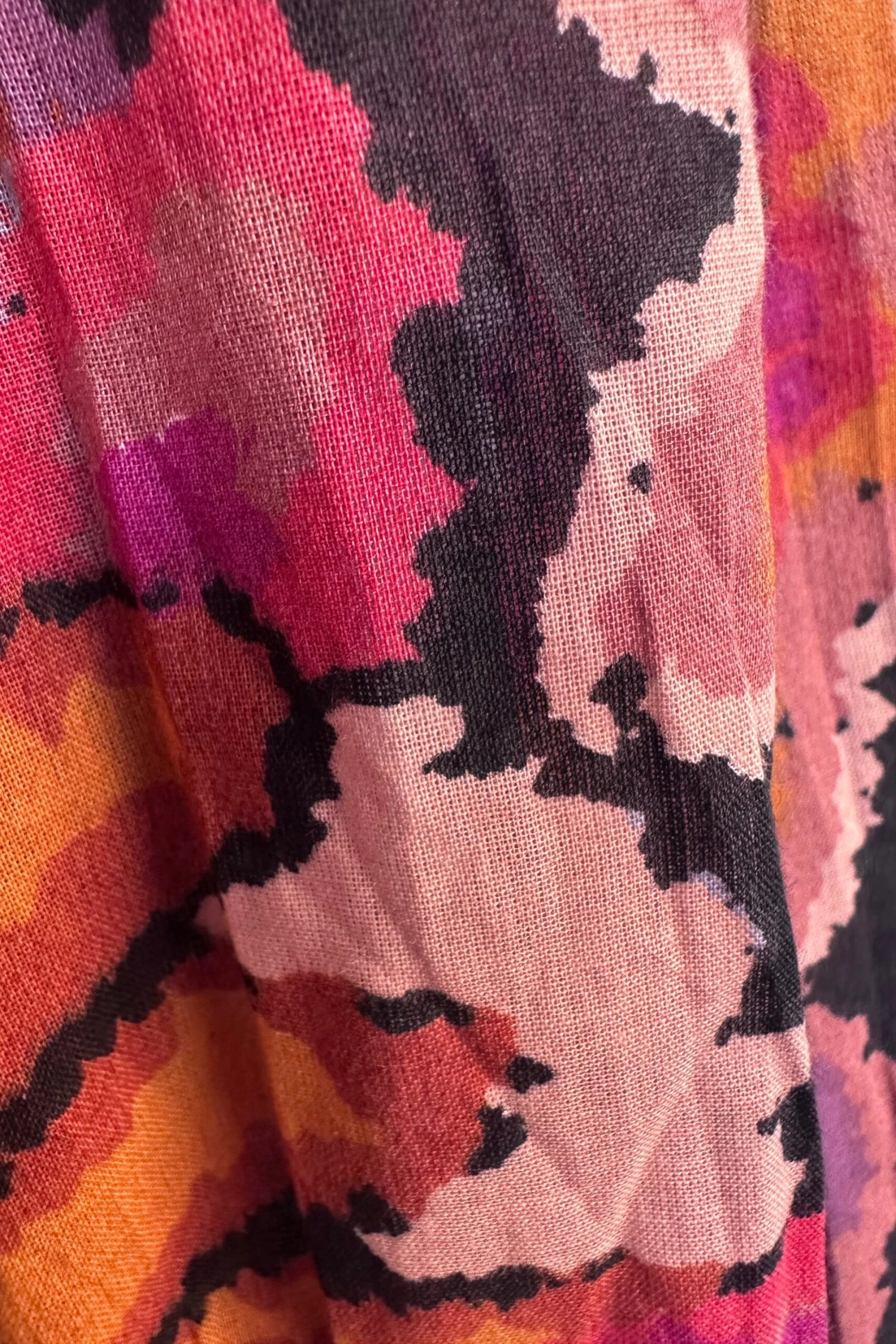 Navy Floral Midi Dress by Molly Bracken Navy Floral Midi Dress By Molly Bracken -MODERN MILLIE Shop 93B09577 4C39 4E65 A5CF 7C8E39C3BAA1 scaled