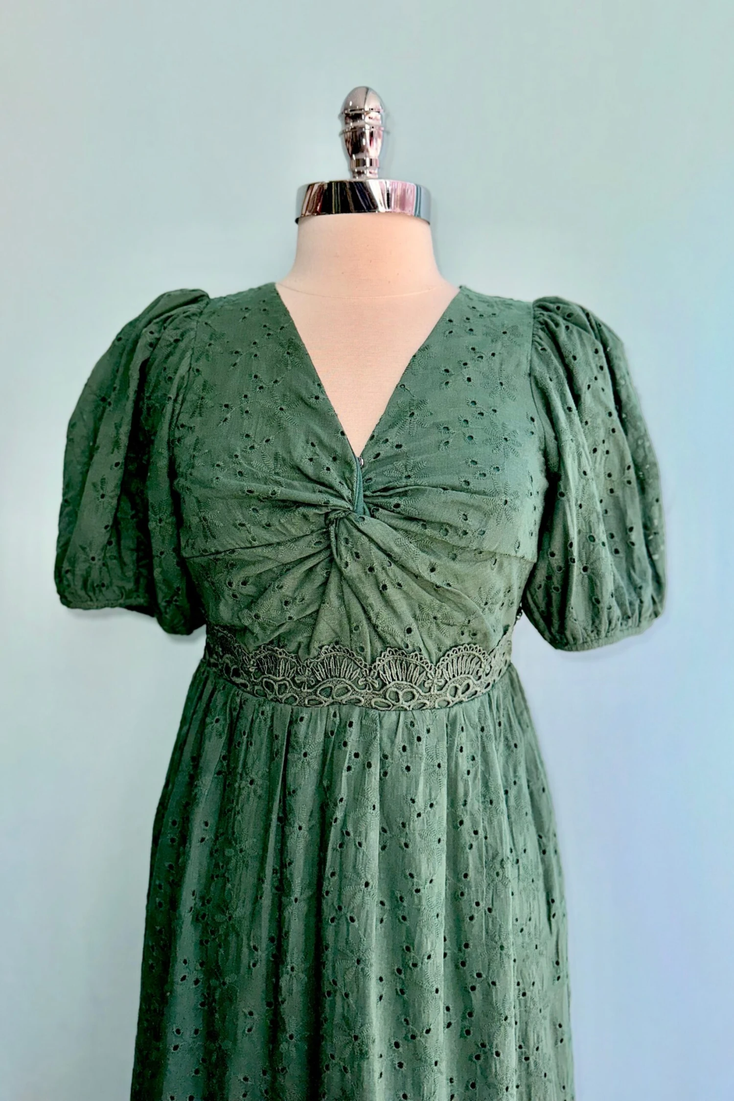 Evergreen Eyelet Midi Dress Evergreen Eyelet Midi Dress -MODERN MILLIE Shop 956A6A5C D8B9 4E58 84F2 11A733A47FF1 scaled