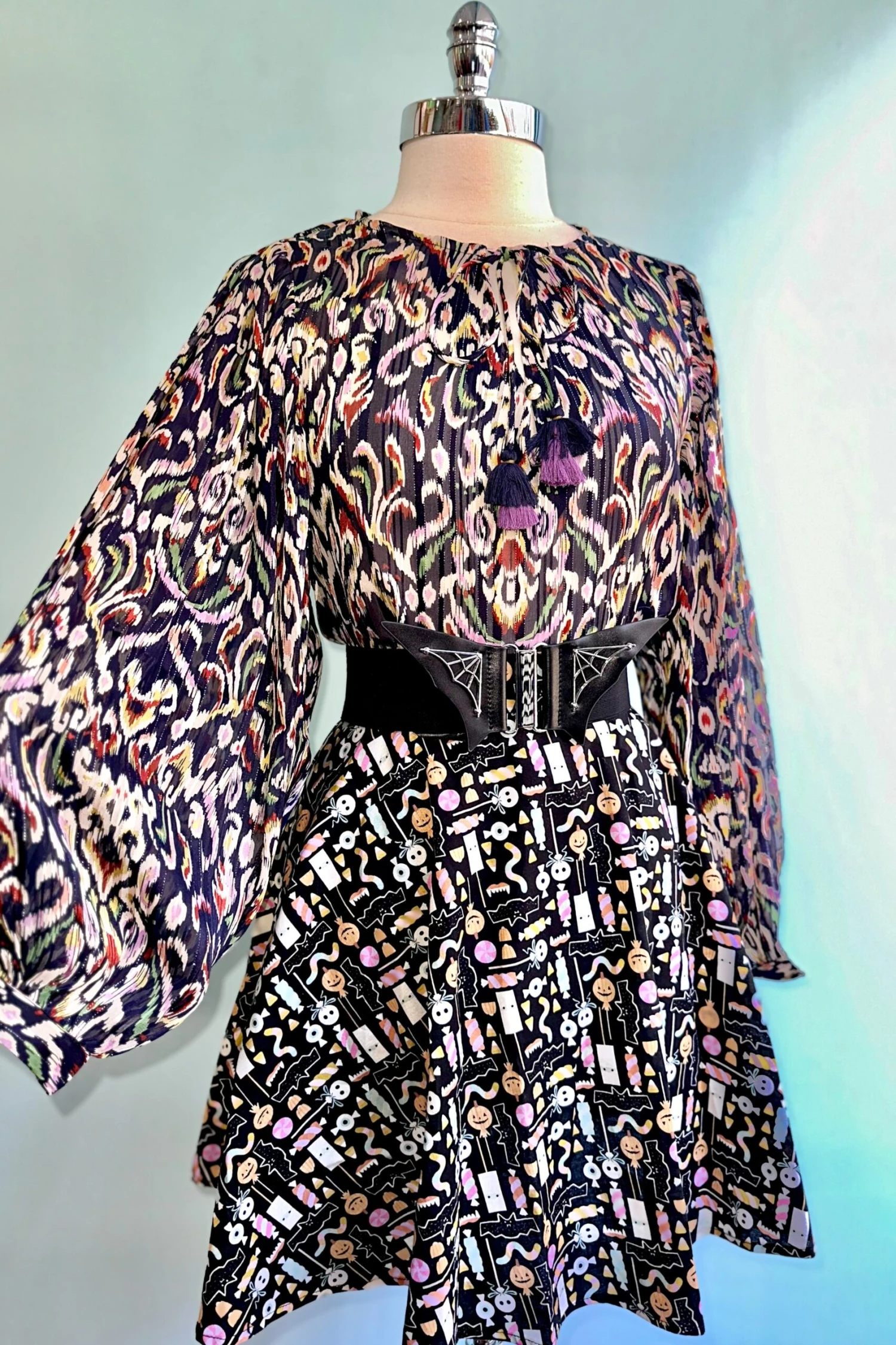 Navy Printed Balloon Sleeve Blouse by Molly Bracken Navy Printed Balloon Sleeve Blouse By Molly Bracken -MODERN MILLIE Shop 95731F82 D658 468E AE1A FF5609889C70 scaled