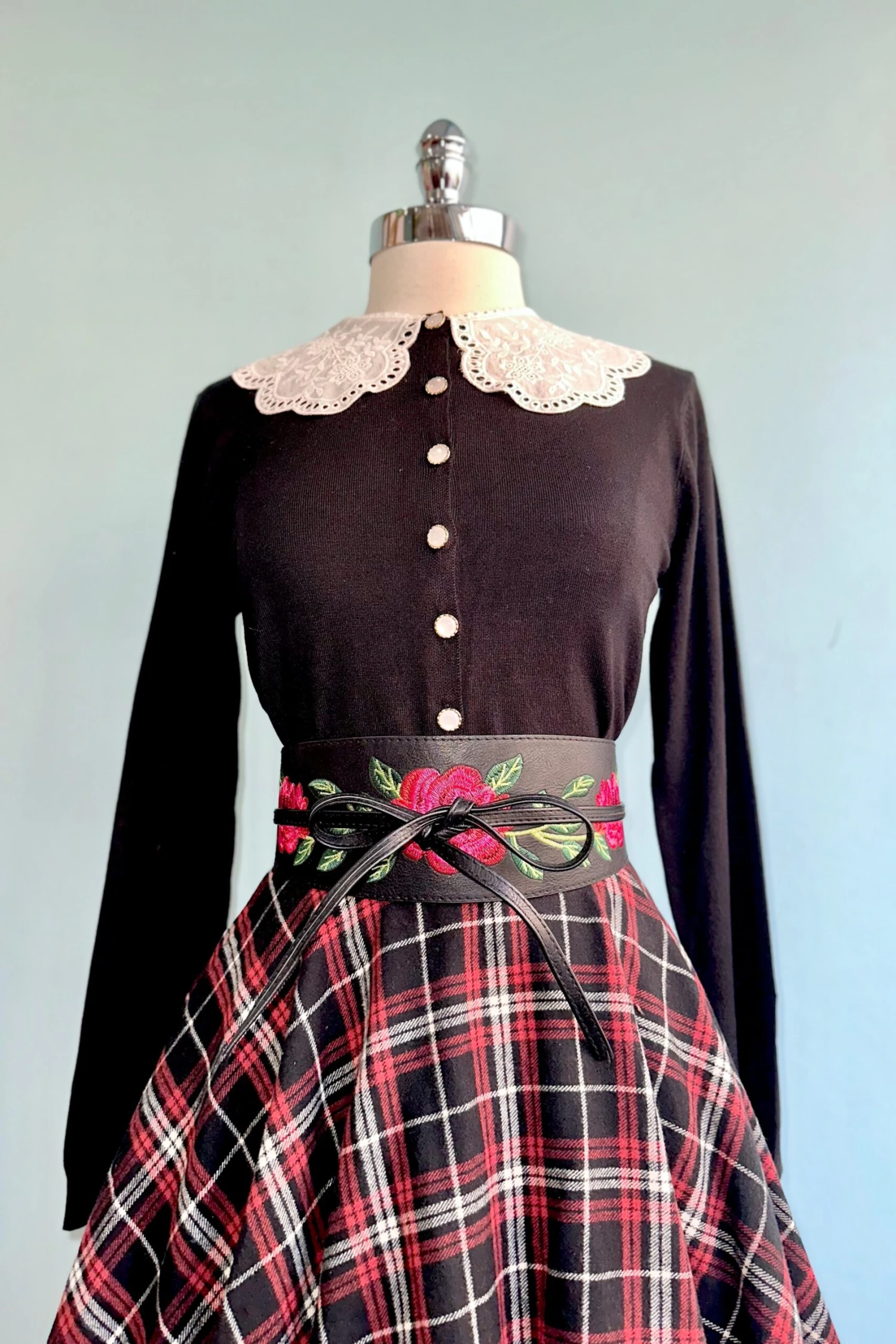 Polly Doily Collar Cardigan in Black by Banned Polly Doily Collar Cardigan In Black By Banned -MODERN MILLIE Shop 9593B232 F4E9 4512 AC9D 2243E7381CE9 scaled