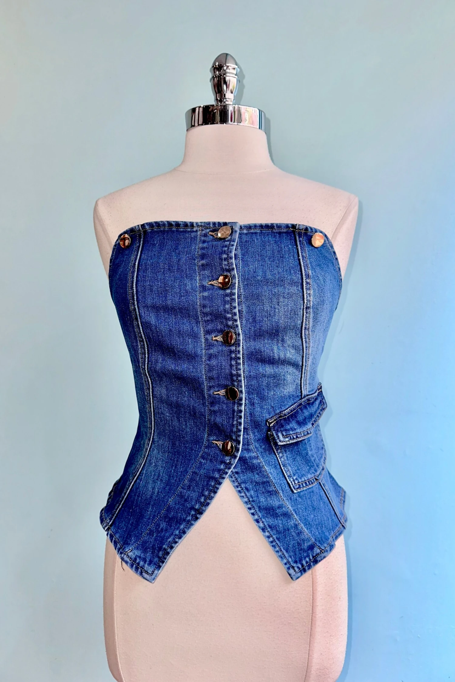 Denim Button Front Tank Vest Denim Button Front Tank Vest -MODERN MILLIE Shop 9A84527B 8525 4122 92CF A72493FA2FEC scaled