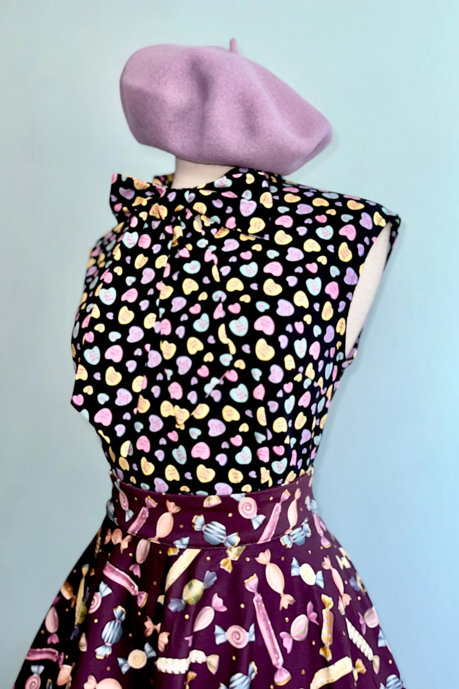 Kitty Conversation Hearts Bow Top by Retrolicious Kitty Conversation Hearts Bow Top By Retrolicious -MODERN MILLIE Shop 9DDEFD39 30A7 47F8 B8C1 BCAD60428404 scaled