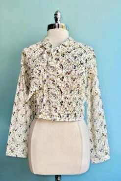 Squirrel And Acorns Button Down Cropped Top By Banned