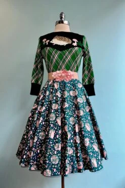 Final Sale Green Plaid And Hedgehog Pullover Sweater -MODERN MILLIE Shop A35434AF 6DB1 497E A861 7AE98F790731