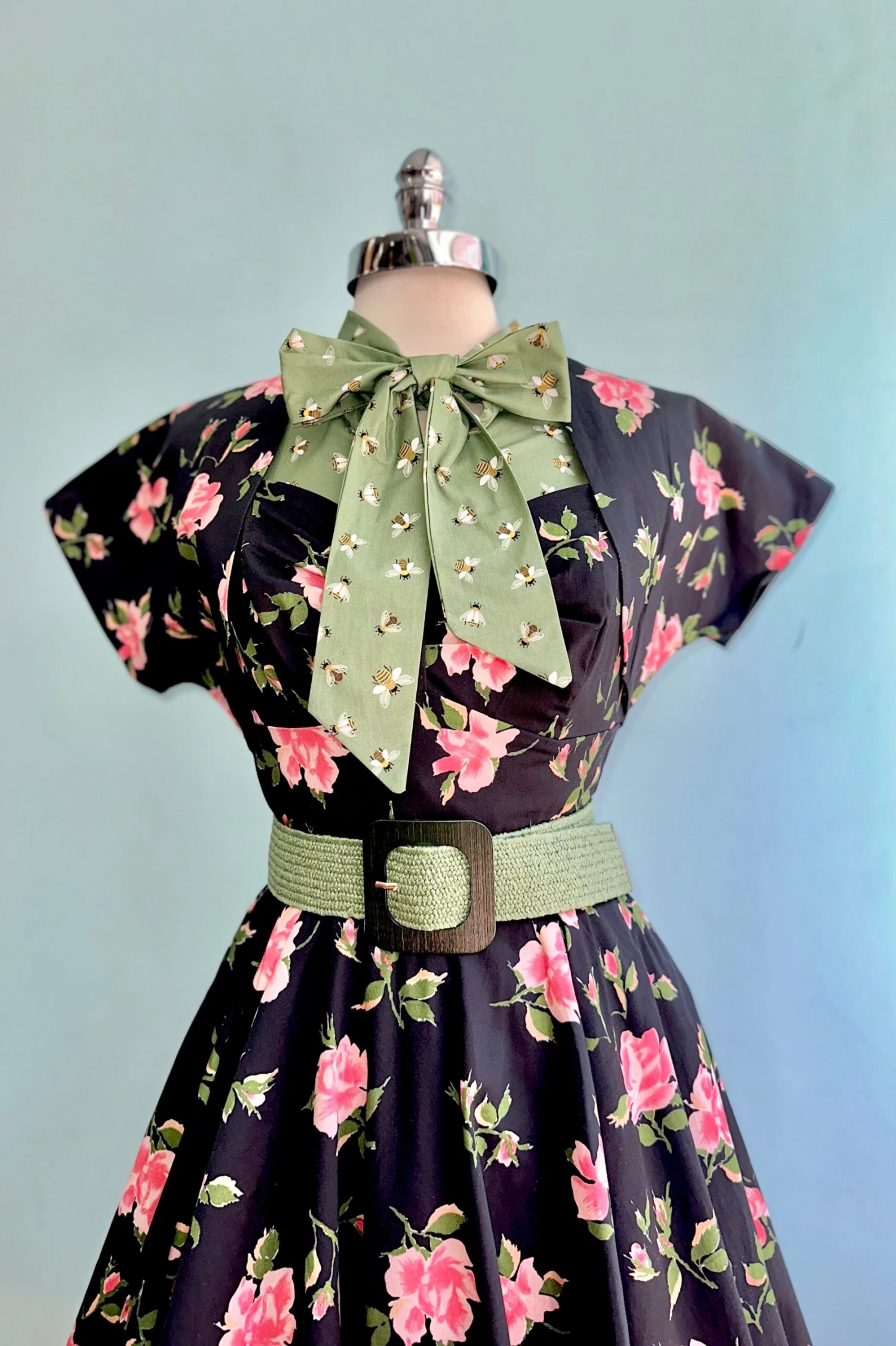 Suzy Bolero Top in Beauty Queen Black & Pink Floral by Retrospec'd Suzy Bolero Top In Beauty Queen Black & Pink Floral By Retrospec'd -MODERN MILLIE Shop A74225E5 06D8 4FEC 8489 4C081F99FD17 scaled