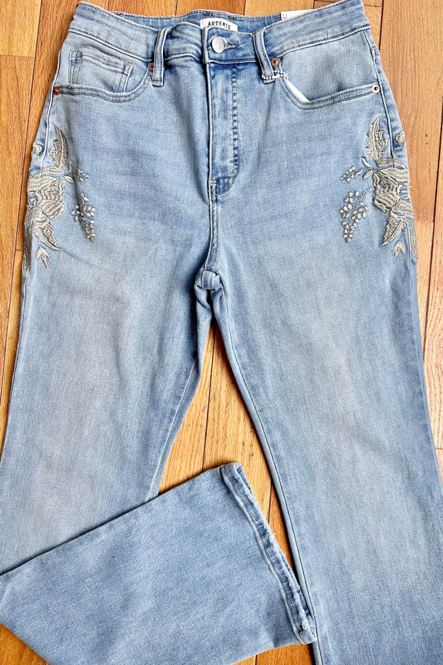 Embroidered High Rise Modern Bootcut Jeans by Artemis Vintage Embroidered High Rise Modern Bootcut Jeans By Artemis Vintage -MODERN MILLIE Shop A7F65029 BC86 42B2 A55D C3C982E192BF scaled