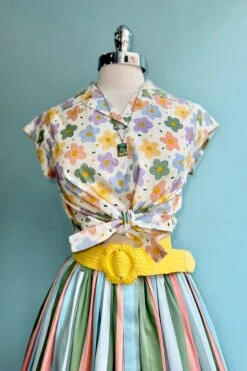 Pastel Floral Print Full Skirt By Tulip B. 8 Pastel Floral Print Full Skirt By Tulip B. -MODERN MILLIE Shop AC311888 5974 4978 B6E7 7D8D6B9DE06F