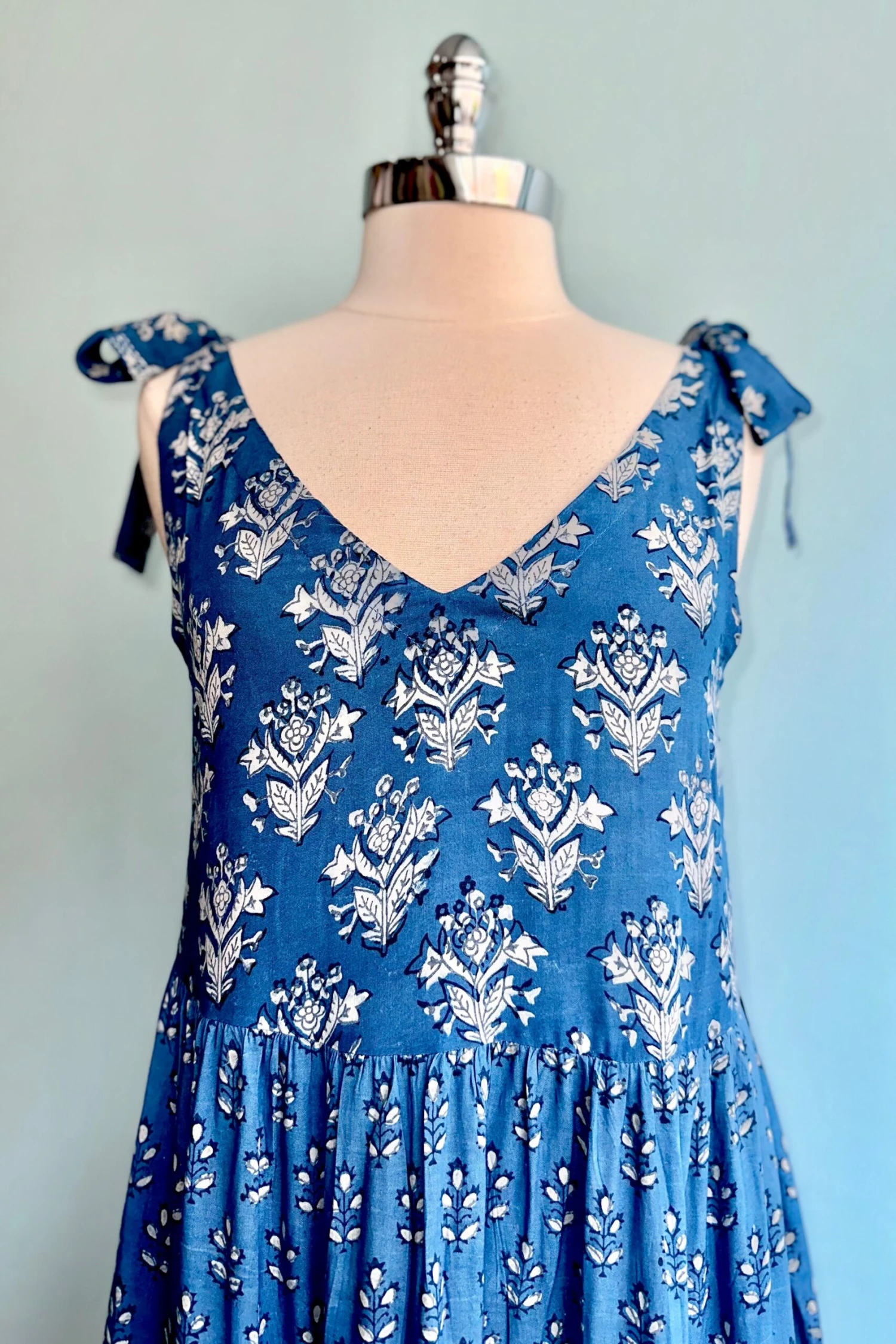 Indigo Trio Lorelei Tiered Midi Dress by Mata Traders Indigo Trio Lorelei Tiered Midi Dress By Mata Traders -MODERN MILLIE Shop AF898B9A 292E 41CF B8EF 8F2D8165FE13 scaled