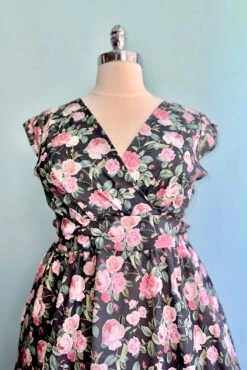 Roses Greta Dress By Retrolicious -MODERN MILLIE Shop B1C1B92D 67AD 402D ABB3 D72514821049