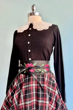 Polly Doily Collar Cardigan In Black By Banned 6 Polly Doily Collar Cardigan In Black By Banned -MODERN MILLIE Shop B697A1A0 F2D7 4816 A67C 74A931851763