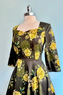 Black And Gold Floral Inez Dress By Hearts & Roses London -MODERN MILLIE Shop B735EFC5 60B0 457D 80E2 E0C614D77657