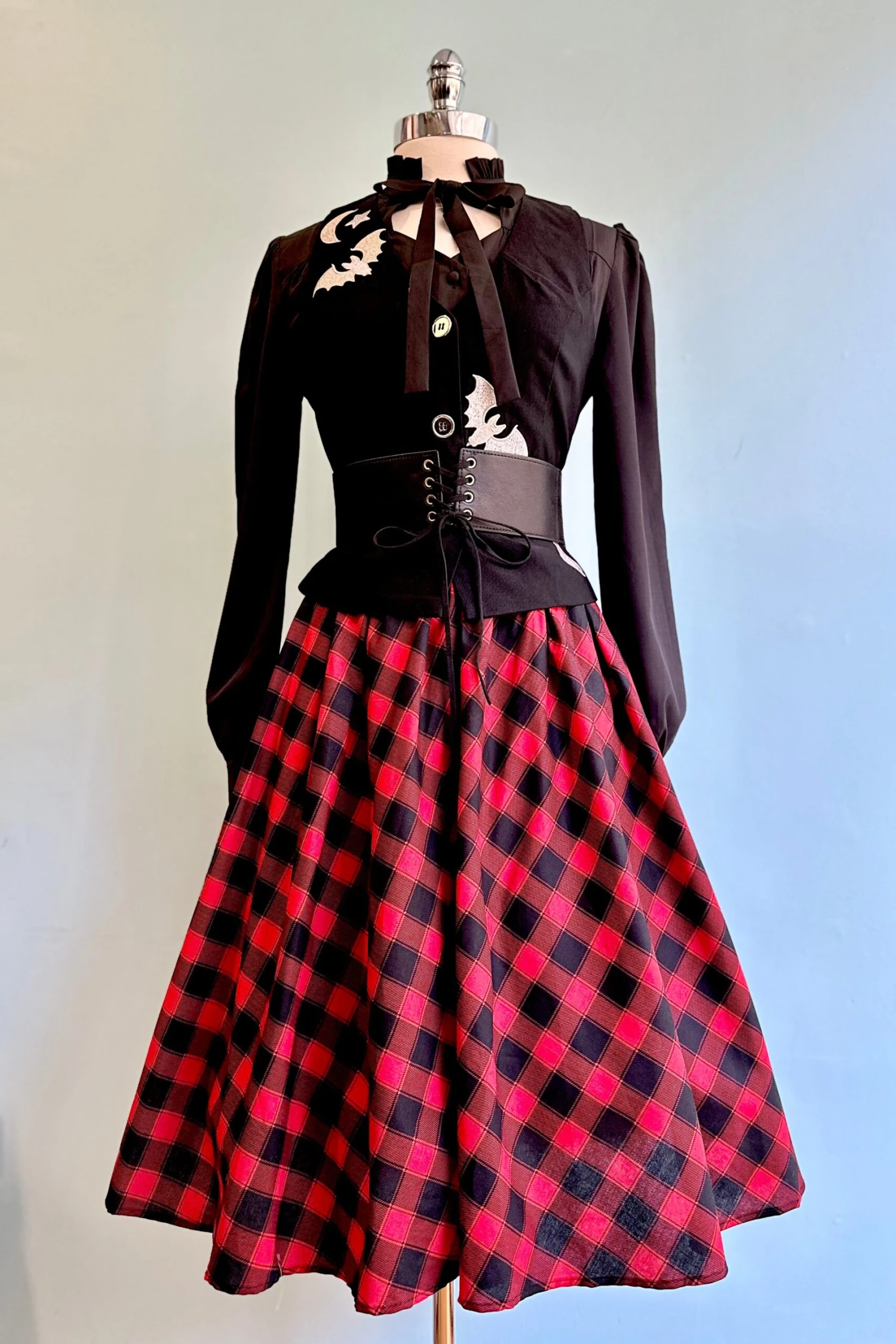 Red and Black Check Doris Skirt by Retrolicious Red And Black Check Doris Skirt By Retrolicious -MODERN MILLIE Shop B881F126 5471 42AF 8763 DF60B22F0DAF scaled