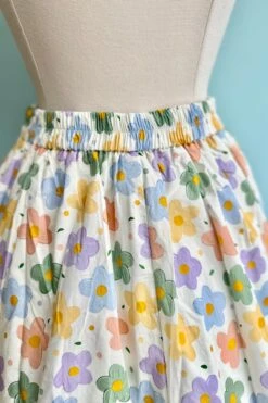 Pastel Floral Print Full Skirt By Tulip B. 9 Pastel Floral Print Full Skirt By Tulip B. -MODERN MILLIE Shop BAB47724 188B 405B B139 E23E1508EBA7