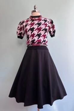 Burgundy And Black Cat Short Sleeve Sweater 5 Burgundy And Black Cat Short Sleeve Sweater -MODERN MILLIE Shop BD9C45AC DCC7 4CDD 8E08 3C6B99A95C29