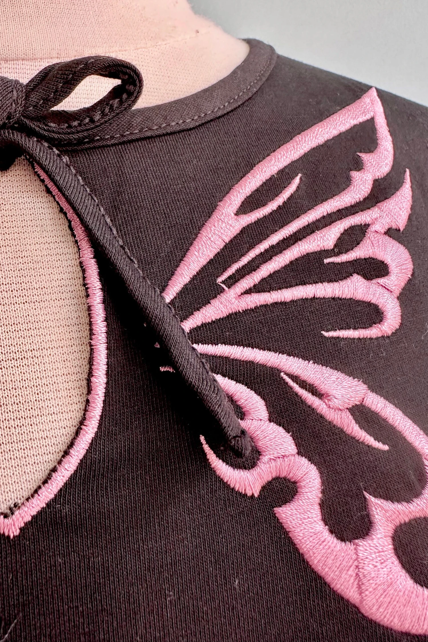 Butterfly Short Sleeve Kocho Knit Crop Top by Hell Bunny Butterfly Short Sleeve Kocho Knit Crop Top By Hell Bunny -MODERN MILLIE Shop BDC121BF 7320 4652 8232 8F055A657747 scaled