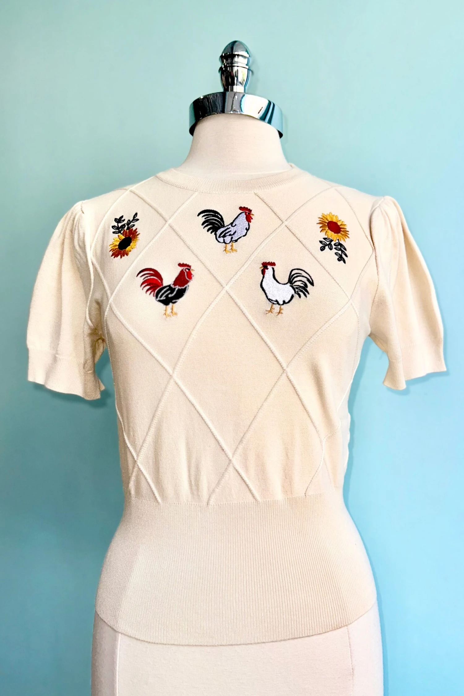 Cream Embroidered Chicken Short Sleeve Sweater Cream Embroidered Chicken Short Sleeve Sweater -MODERN MILLIE Shop C207CA18 FFC3 40B2 957C CBB63D544D40 scaled