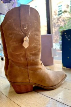 Tan Suede Racketeer Cowboy Boots By Chelsea Crew -MODERN MILLIE Shop C5338161 07FB 48A6 BE9D D76DDA3E0AE3