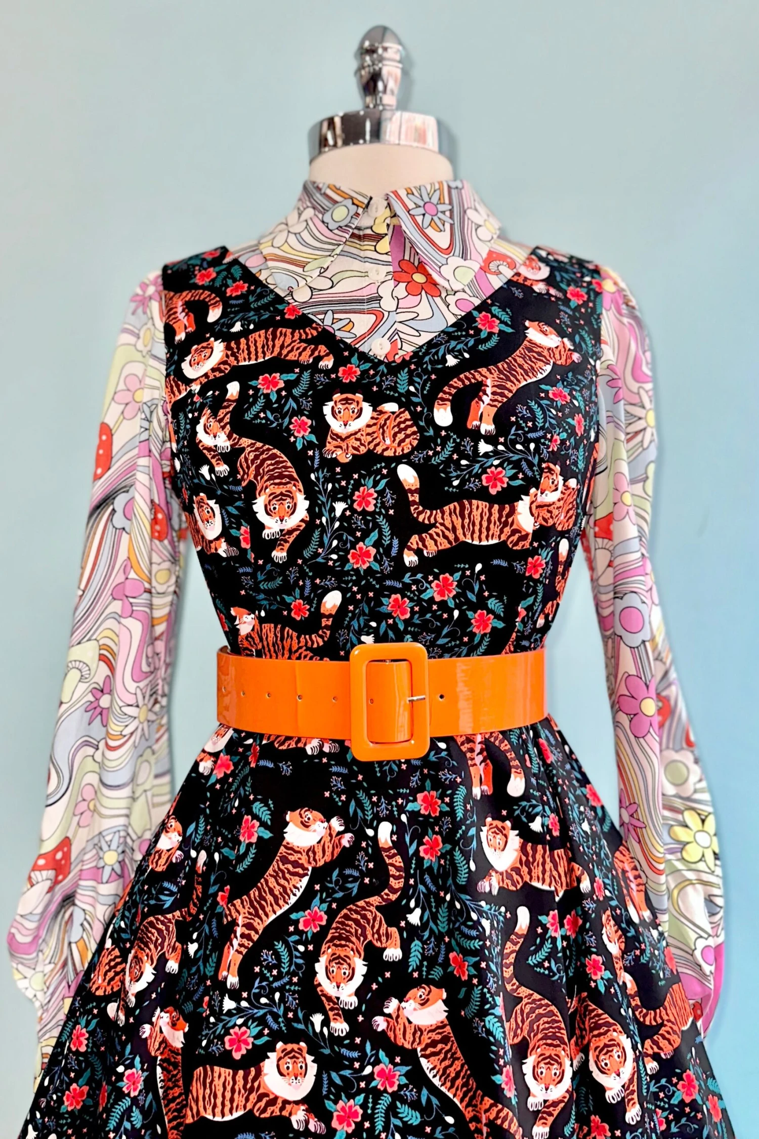 Happy Daze Blouse by Hell Bunny Happy Daze Blouse By Hell Bunny -MODERN MILLIE Shop C5B1CDB8 13F3 4DD4 B91F 07F57852387A scaled