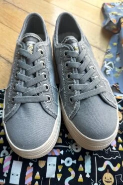 Raindrop Super Smile Sneakers By Blowfish -MODERN MILLIE Shop C9669A4E 96B1 4598 8A6D D6020D0FC305