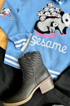 Ricky Western Boots In Black By Blowfish -MODERN MILLIE Shop CD480C2F 580B 4D06 8855 E5E05C523BDA