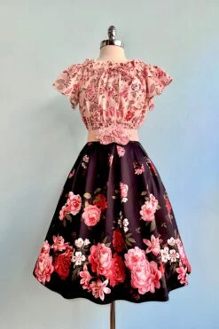 Red Roses Carolyn Skirt By Dolly & Dotty -MODERN MILLIE Shop D51F59BF 5898 4DAF AE92 BFE830D206E4