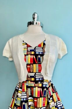 Ivory Cropped Bolero Sweater By Tulip B. -MODERN MILLIE Shop D5457FD4 0E54 4F67 B5B6 4904D7EA3DB3