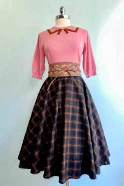 Rose Sweater With A Bow Collar Detail By Tulip B. -MODERN MILLIE Shop D7F5D2A0 3284 436C 9797 EAADE3B88122