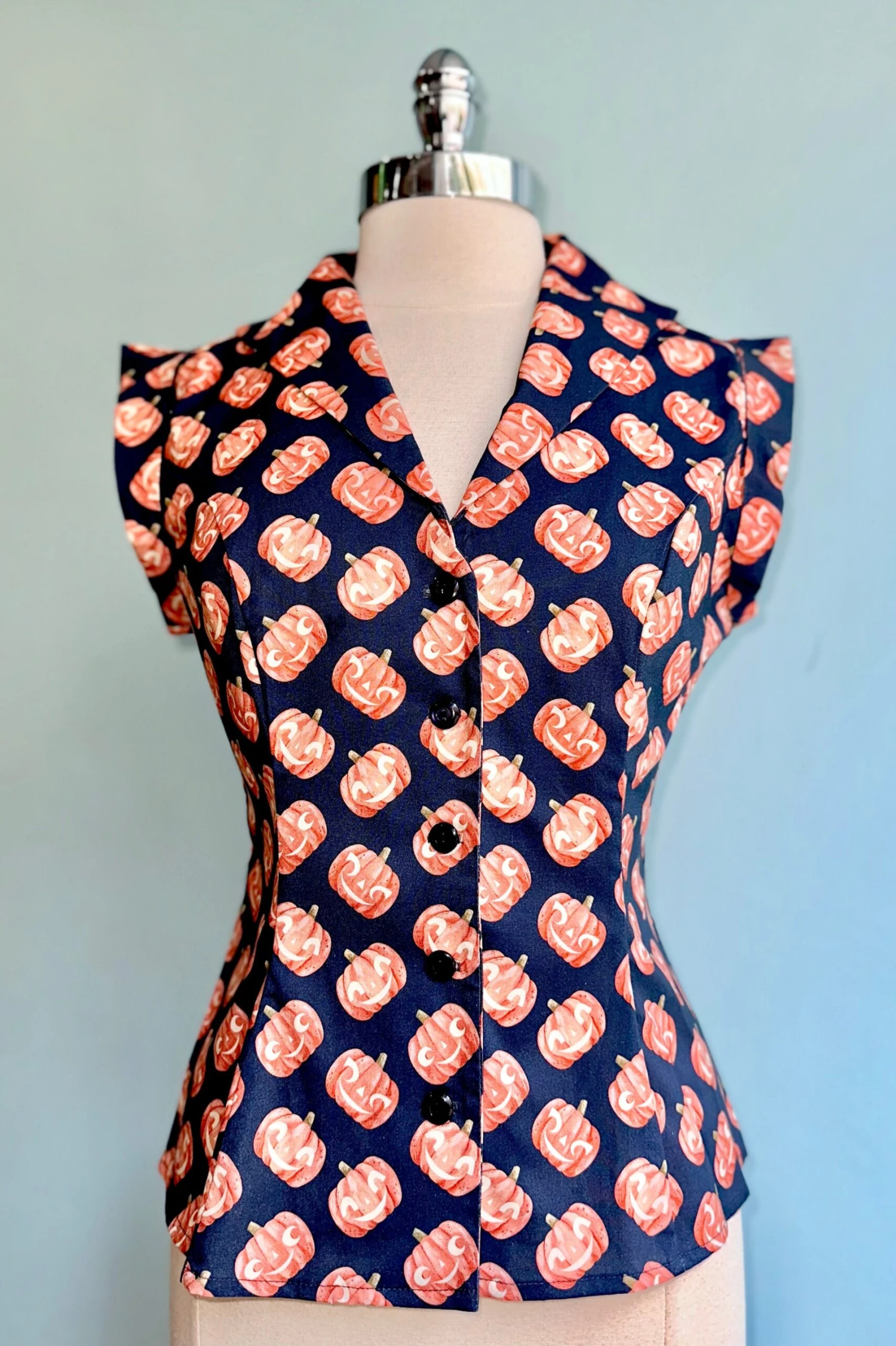 Jack-O’-Lanterns Erika Blouse by Heart of Haute Jack-O’-Lanterns Erika Blouse By Heart Of Haute -MODERN MILLIE Shop DB6674AE 7F80 4E60 BFA9 6F388B2B239C scaled