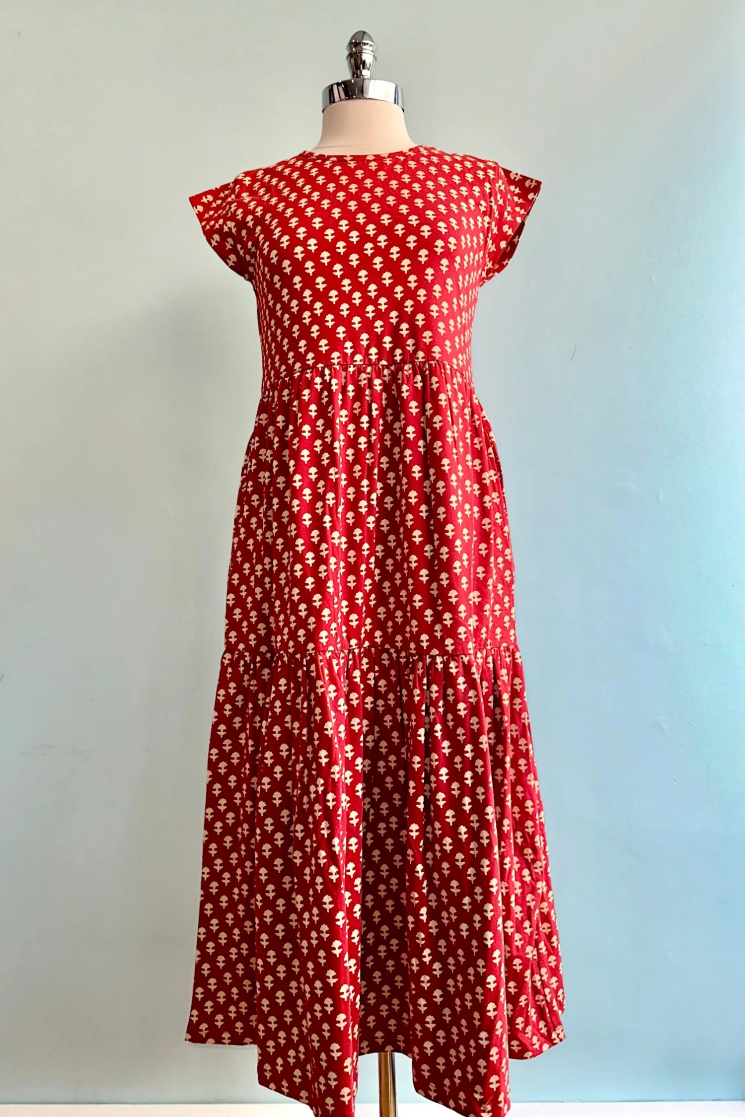 Red Micro Floral Tiered Jersey Dress by Mata Traders Red Micro Floral Tiered Jersey Dress By Mata Traders -MODERN MILLIE Shop E3D83AA2 BB16 4C9E 9F0E FA65FCA61341 scaled