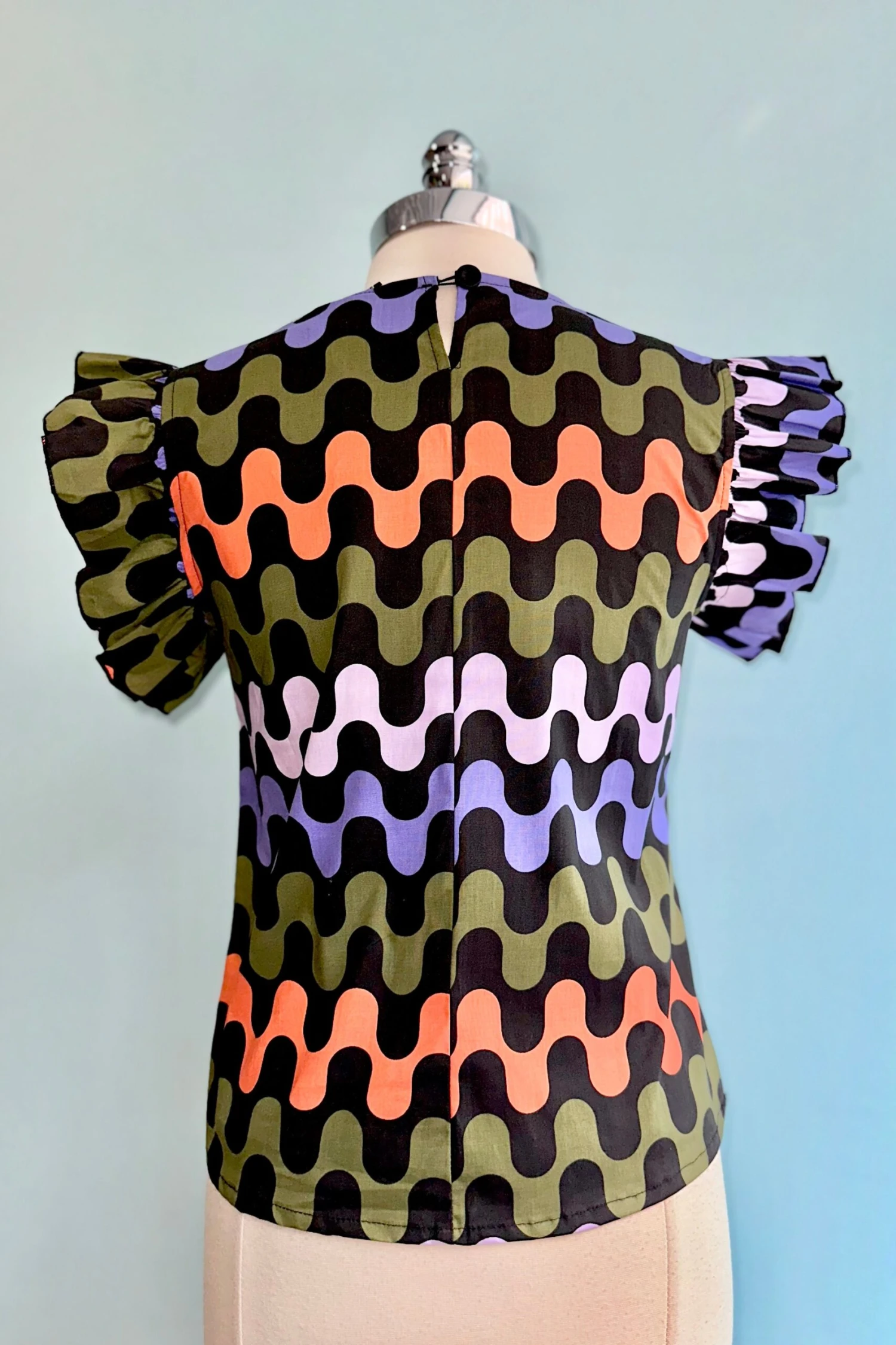 Ruffle Top in Ditto by Nooworks Ruffle Top In Ditto By Nooworks -MODERN MILLIE Shop E496FC8B A618 4448 8407 2F959EF770EB scaled