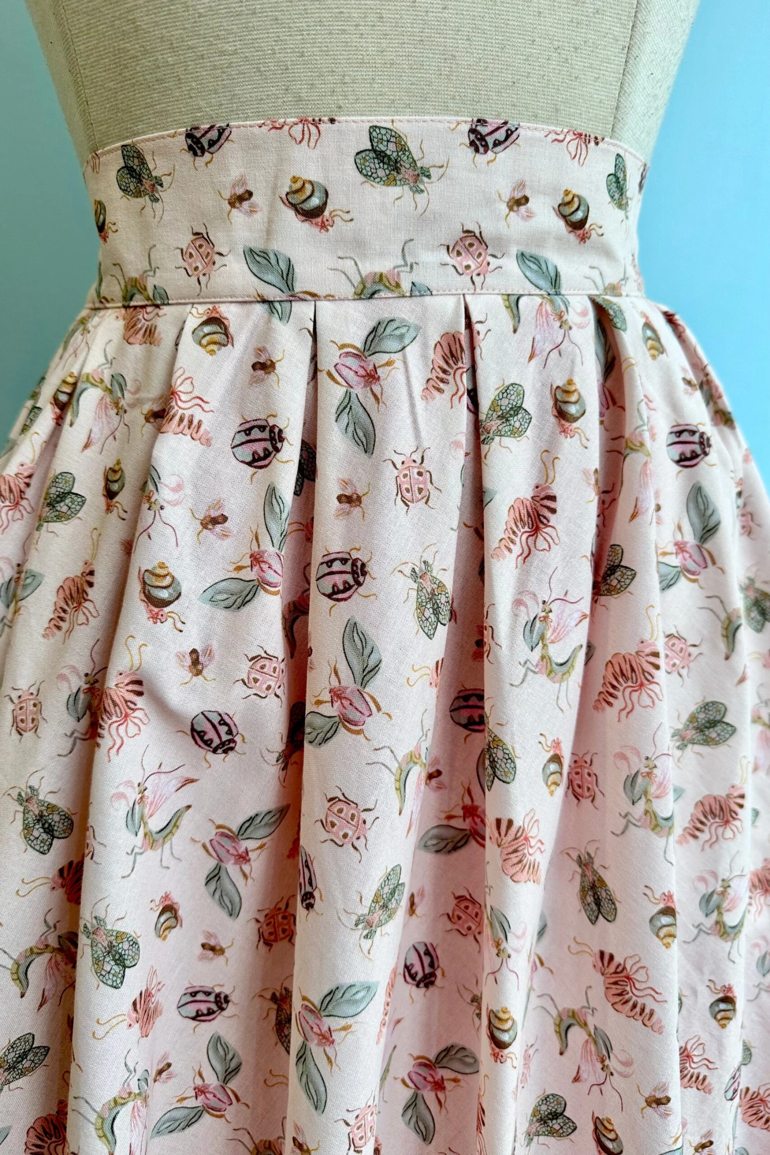 Praying Mantis and Friends Pink Doris Skirt by Retrolicious Praying Mantis And Friends Pink Doris Skirt By Retrolicious -MODERN MILLIE Shop EAC29D2D 2A40 474B BC24 DAC7F1092596 scaled