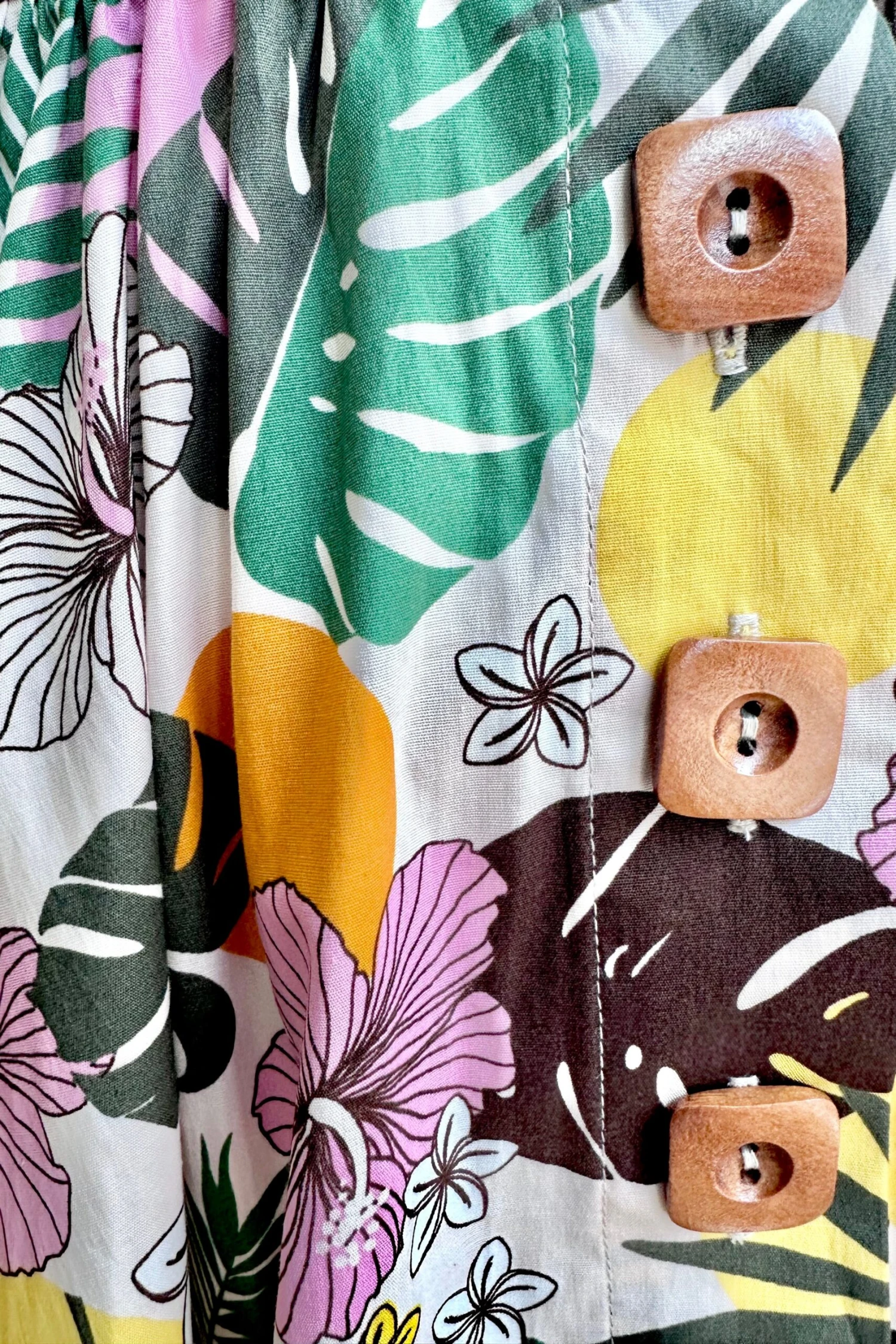 Benita Tropical 50's Skirt by Hell Bunny Benita Tropical 50's Skirt By Hell Bunny -MODERN MILLIE Shop EAFD7DC9 C9E8 4843 A5C3 C0268303191F scaled