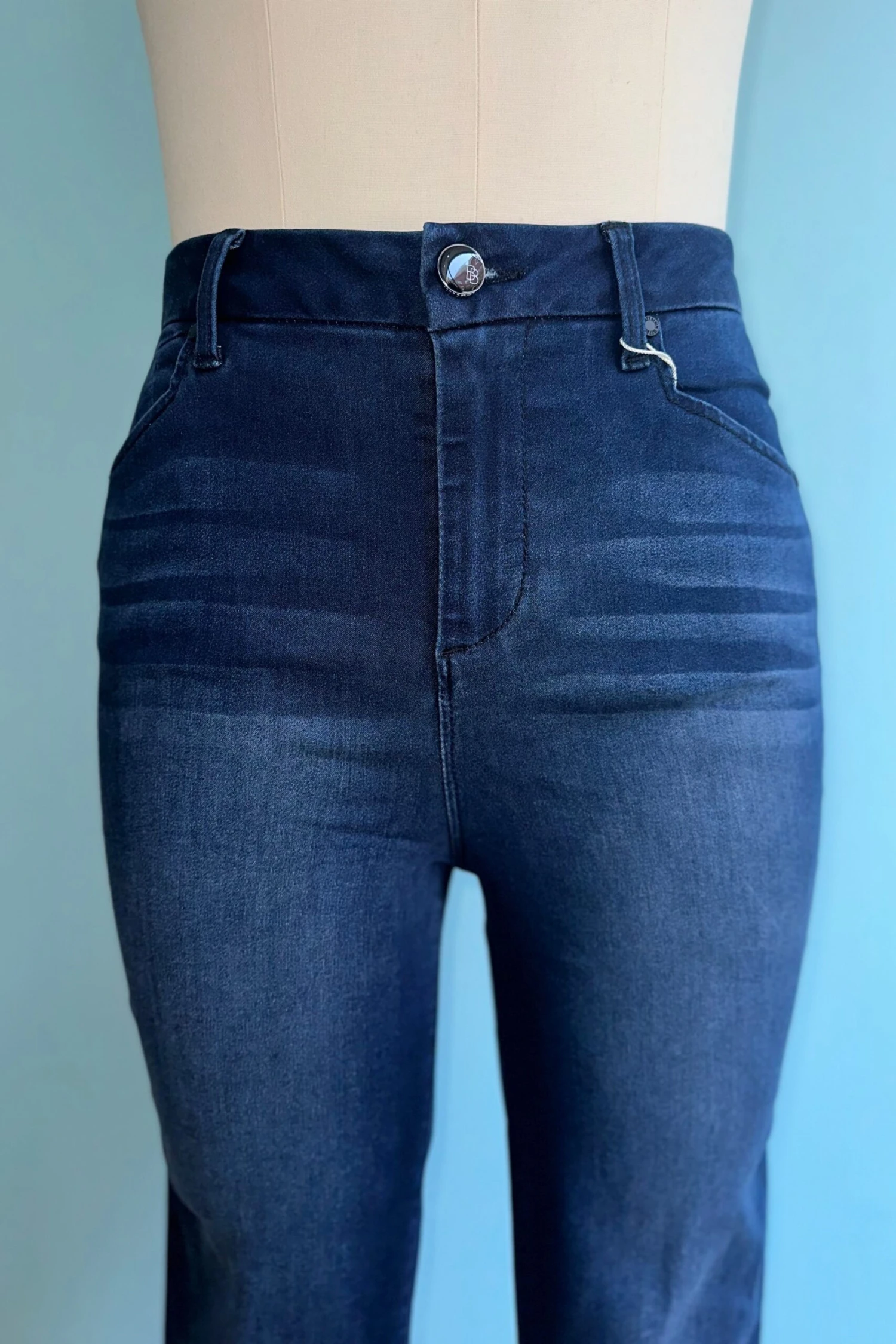30" Better Butter Flare Leg Jeans by 1822 Denim 30" Better Butter Flare Leg Jeans By 1822 Denim -MODERN MILLIE Shop EC7C8E58 13F3 4BE1 A5DE CC13F100CDD3 scaled