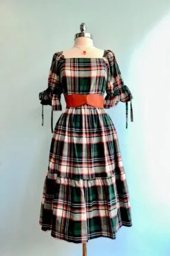 Green Plaid Square Neck Midi Dress -MODERN MILLIE Shop F2532D52 6ABD 4CA1 AB8D D2A8068193EB