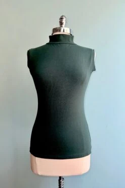 Evergreen Sleeveless Deedee Top By Heart Of Haute