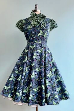 Four Leaf Clover Estelle Tie-Neck Blouse By Heart Of Haute -MODERN MILLIE Shop F9B2D1FA 3F8B 436F BF8A F86116D69B7F