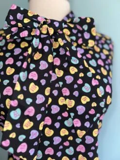 Kitty Conversation Hearts Bow Top By Retrolicious 5 Kitty Conversation Hearts Bow Top By Retrolicious -MODERN MILLIE Shop FA9A66D2 B84B 4AA6 B627 F448E65BB613