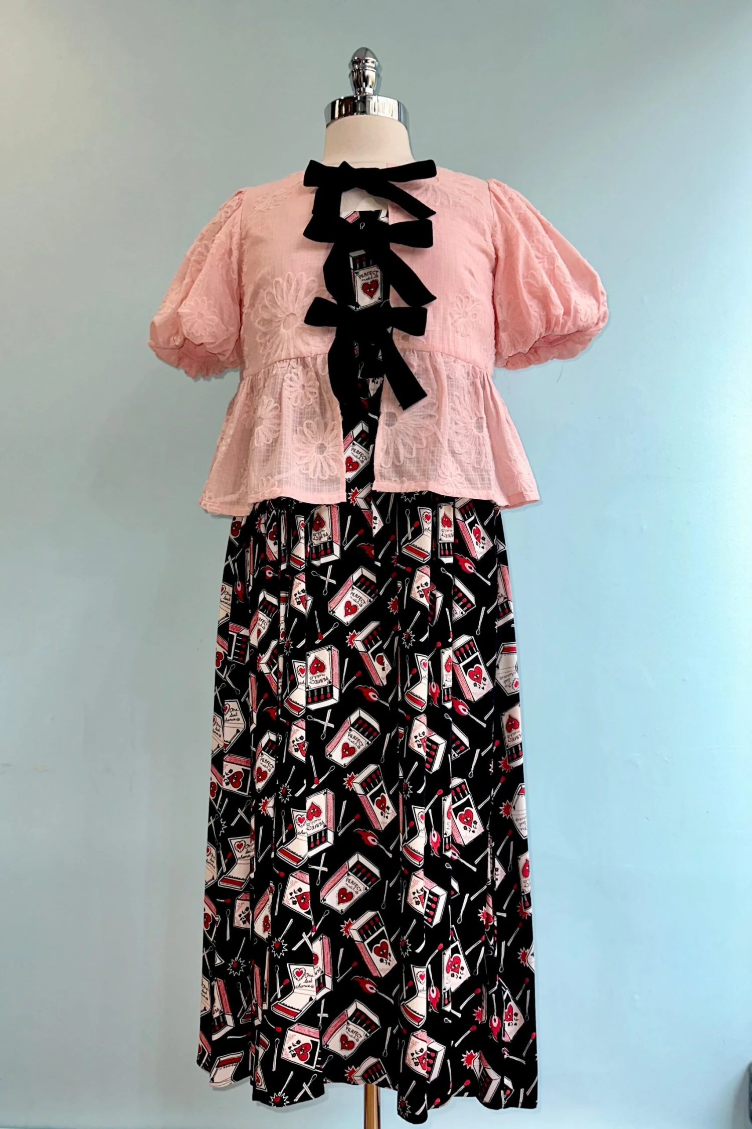 Bow Tie Floral Puff Sleeve Top in Pink Bow Tie Floral Puff Sleeve Top In Pink -MODERN MILLIE Shop FAC9B92A 7A3C 4F82 B413 A31F567A243E scaled