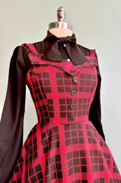 Black Mia Blouse By Hell Bunny -MODERN MILLIE Shop FC4D2D12 1032 4412 8F8C 6B0B421956E1