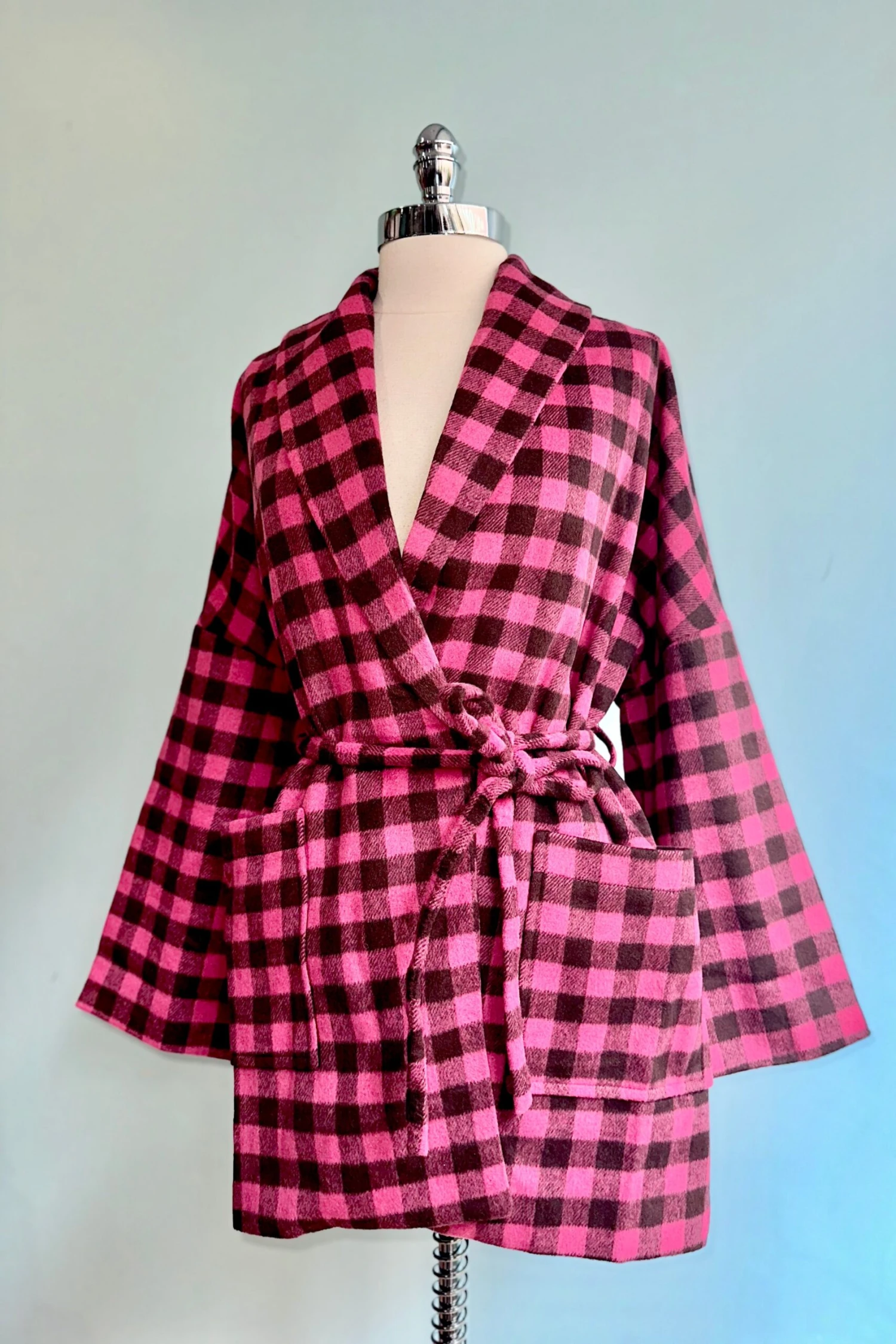 Final Sale Pink Checkered Wrap Coat by Compania Fantastica Final Sale Pink Checkered Wrap Coat By Compania Fantastica -MODERN MILLIE Shop FDEDC762 0D0F 429D A024 E0564A6D44E0 scaled