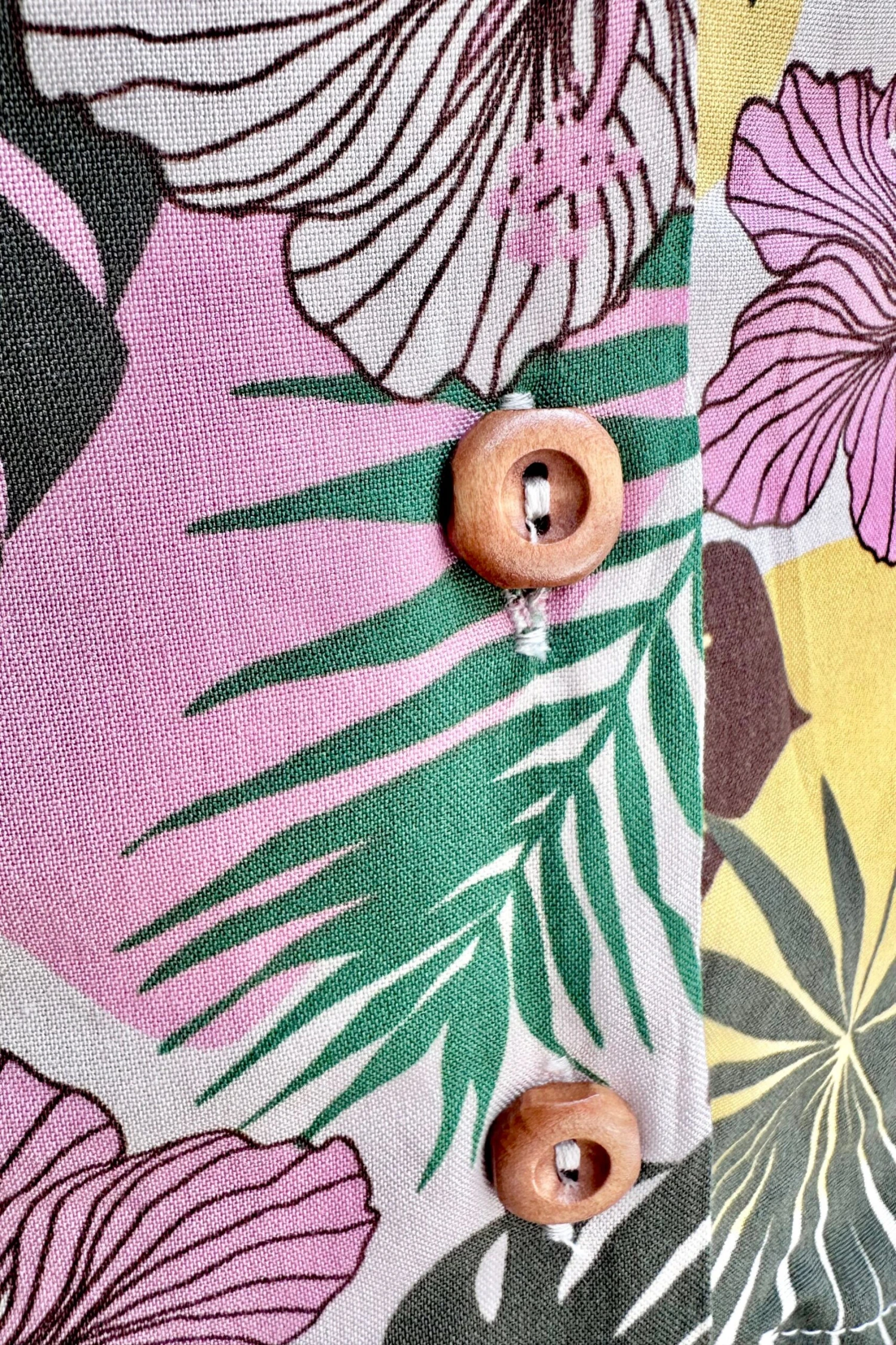 Benita Tropical Print Button Down Top by Hell Bunny Benita Tropical Print Button Down Top By Hell Bunny -MODERN MILLIE Shop FF61F439 D44D 48C2 A062 D31EEA0E960F scaled