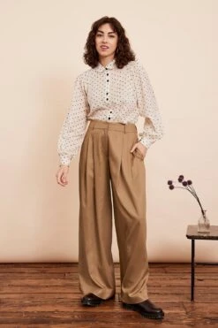 Mabel Wide Leg Pants In Toasted Marshmallow By Emily And Fin -MODERN MILLIE Shop Mabel Trouser Toasted Marshmallow Emily and Fin F ba6d04d3 4b8d 4b4b a17c 49794ab05c70 1