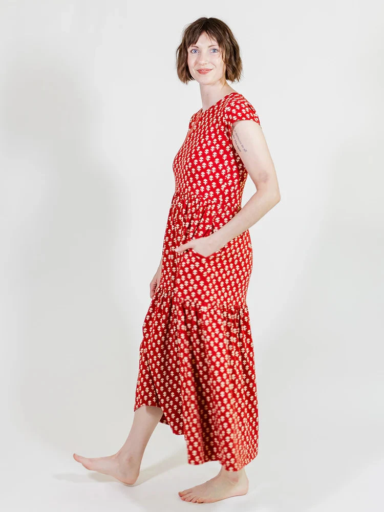 Red Micro Floral Tiered Jersey Dress by Mata Traders Red Micro Floral Tiered Jersey Dress By Mata Traders -MODERN MILLIE Shop Matatraders64dd7c6ea7393364dd7c6ea74a3.4783742564dd7c6ea74a3