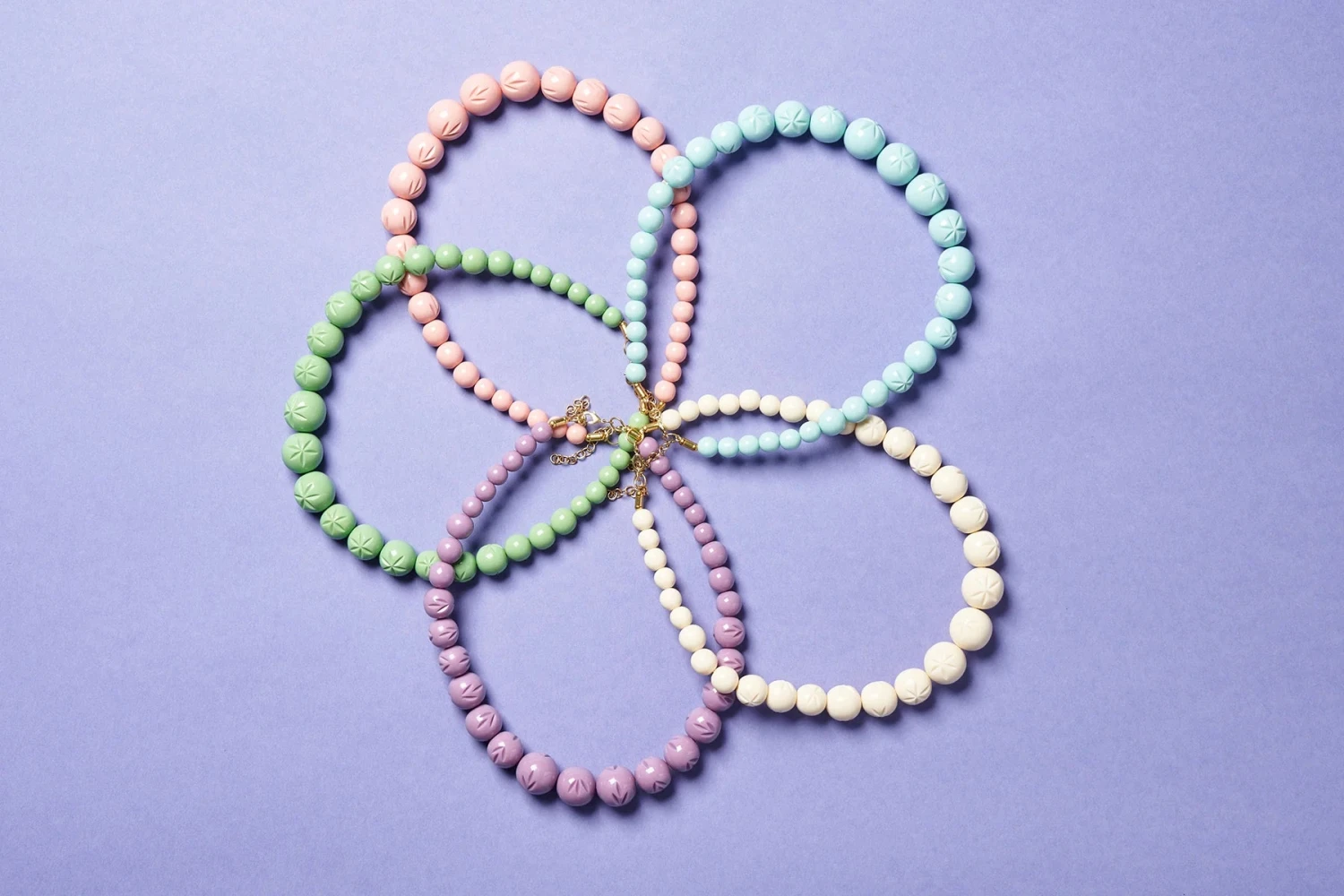 Heather Heavy Carve Beaded Necklace by Splendette Heather Heavy Carve Beaded Necklace By Splendette -MODERN MILLIE Shop NECKLACEFLOWERcopy 55c46c69 4a56 4510 8a1d 09b19cf7ca8a