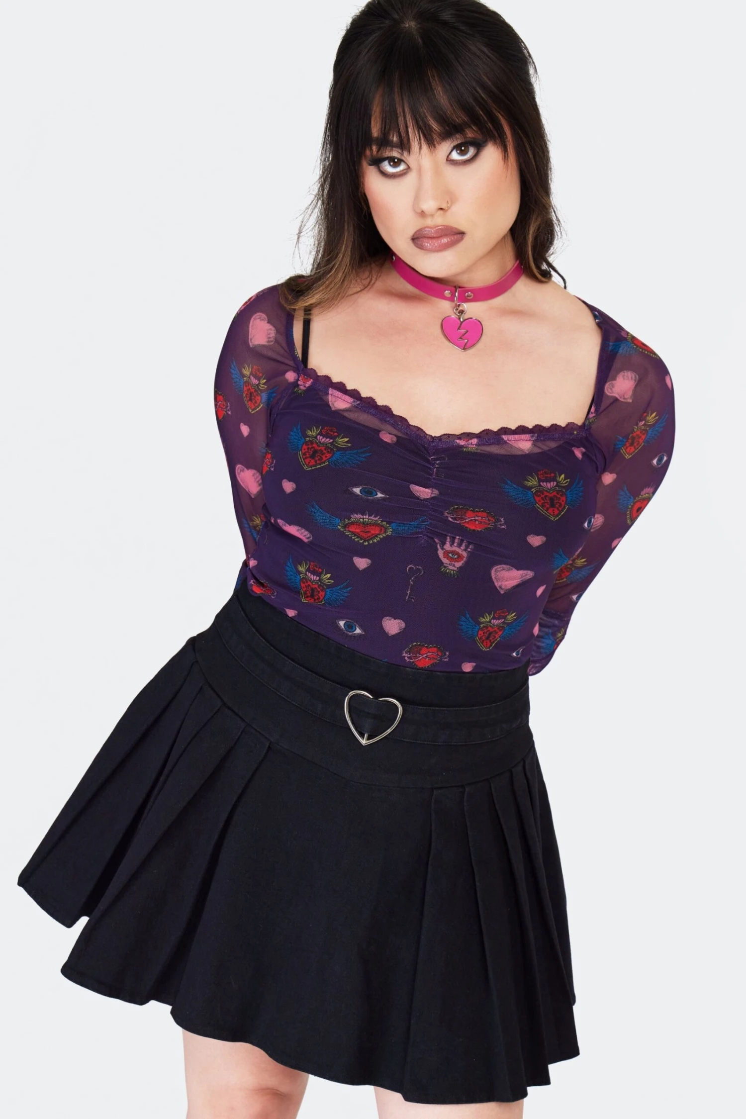 Black Pleated Denim Mini Skirt with a Heart Buckle by Jawbreaker Black Pleated Denim Mini Skirt With A Heart Buckle By Jawbreaker -MODERN MILLIE Shop SKA4101 BLK 04 scaled