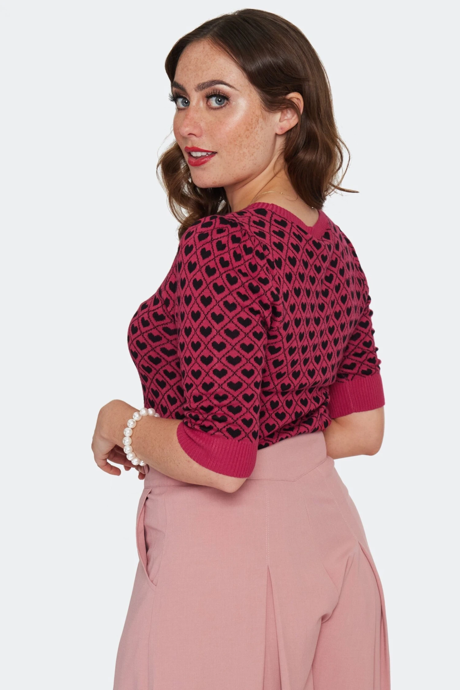 Heart Pullover Sweater in Raspberry Red by Voodoo Vixen Heart Pullover Sweater In Raspberry Red By Voodoo Vixen -MODERN MILLIE Shop SWA7150 RED 02 scaled